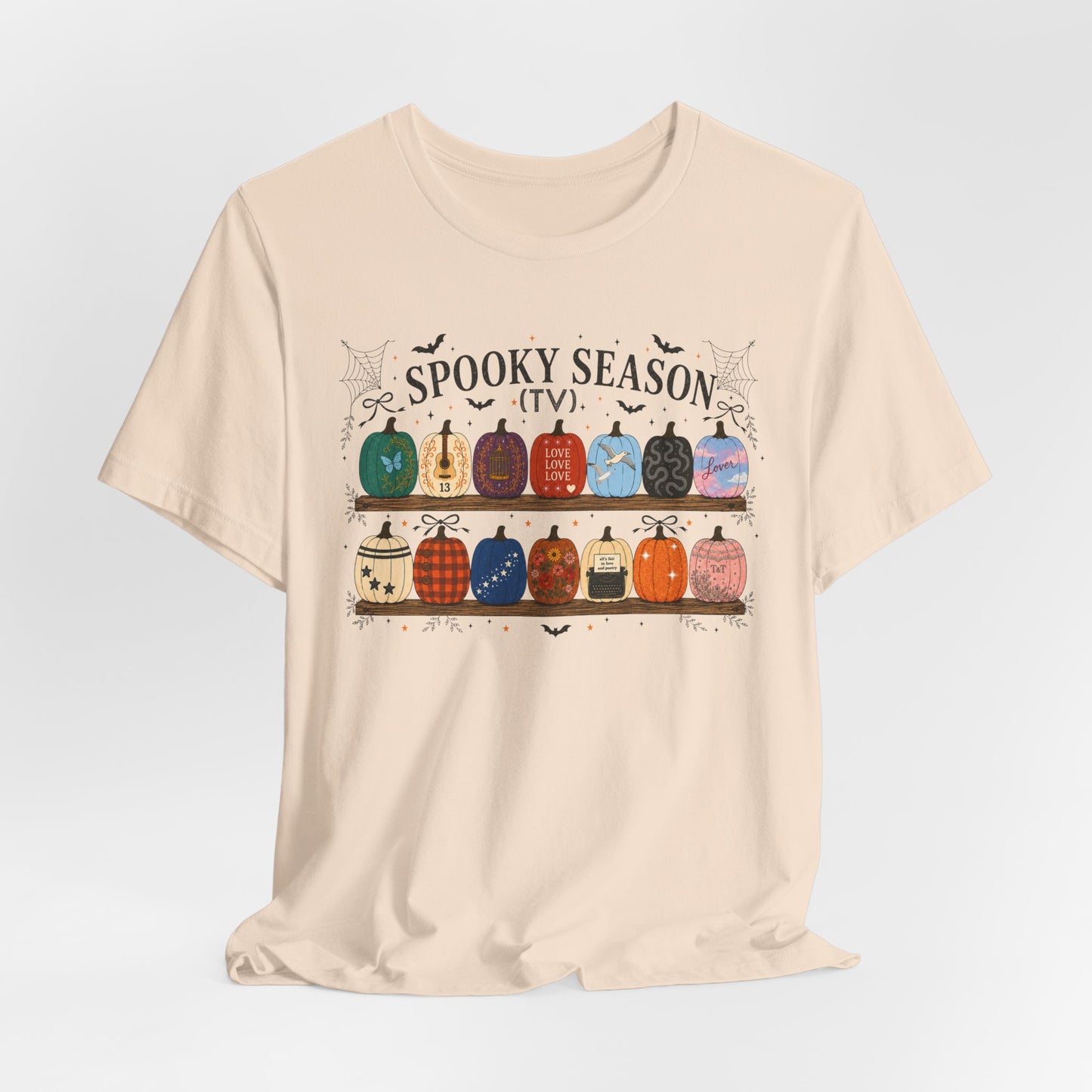 Spooky Season TV Pumpkins Tee – Halloween Pumpkin Shelf Graphic T-Shirt