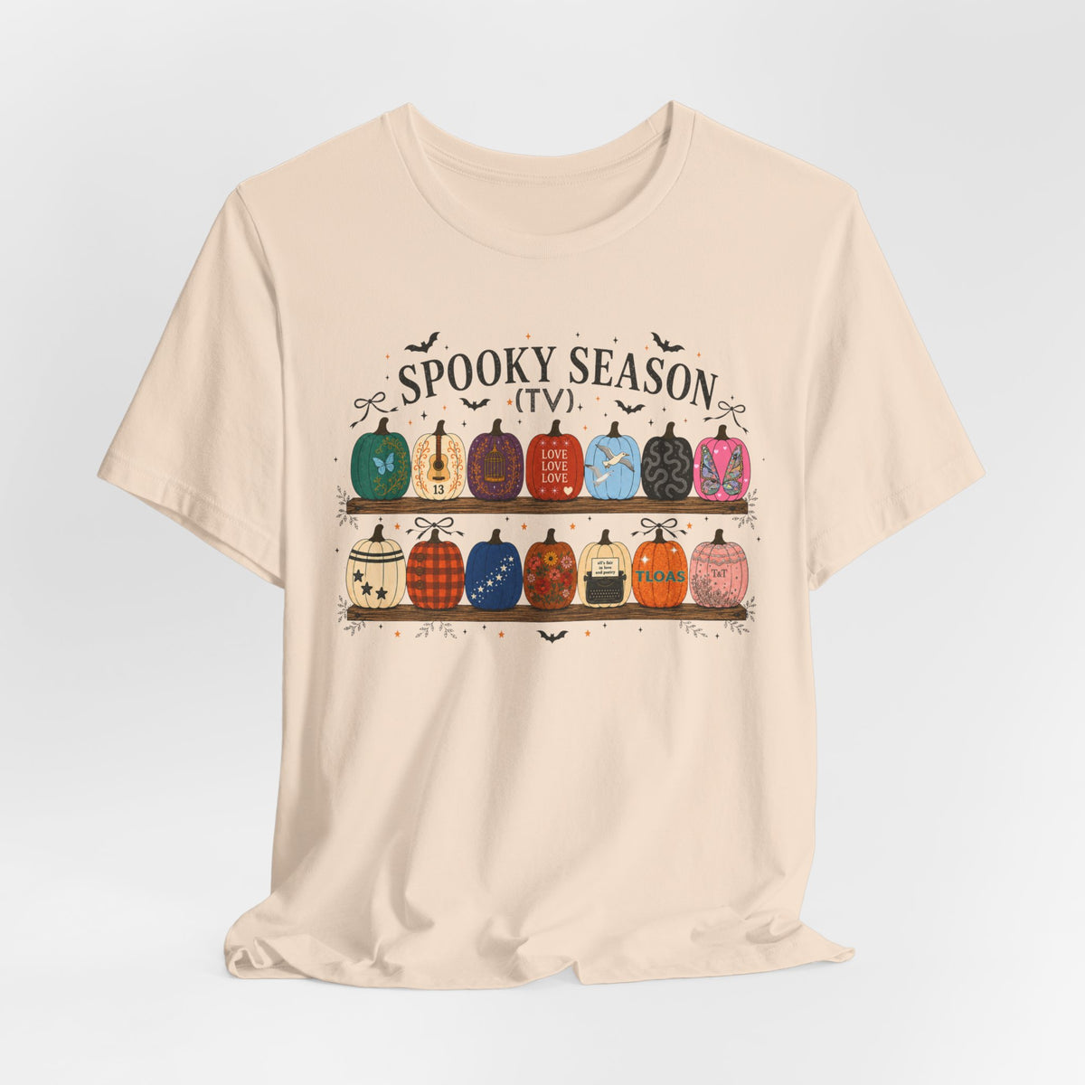Spooky Season TV Pumpkins Tee – Halloween Pumpkin Shelf Graphic T-Shirt