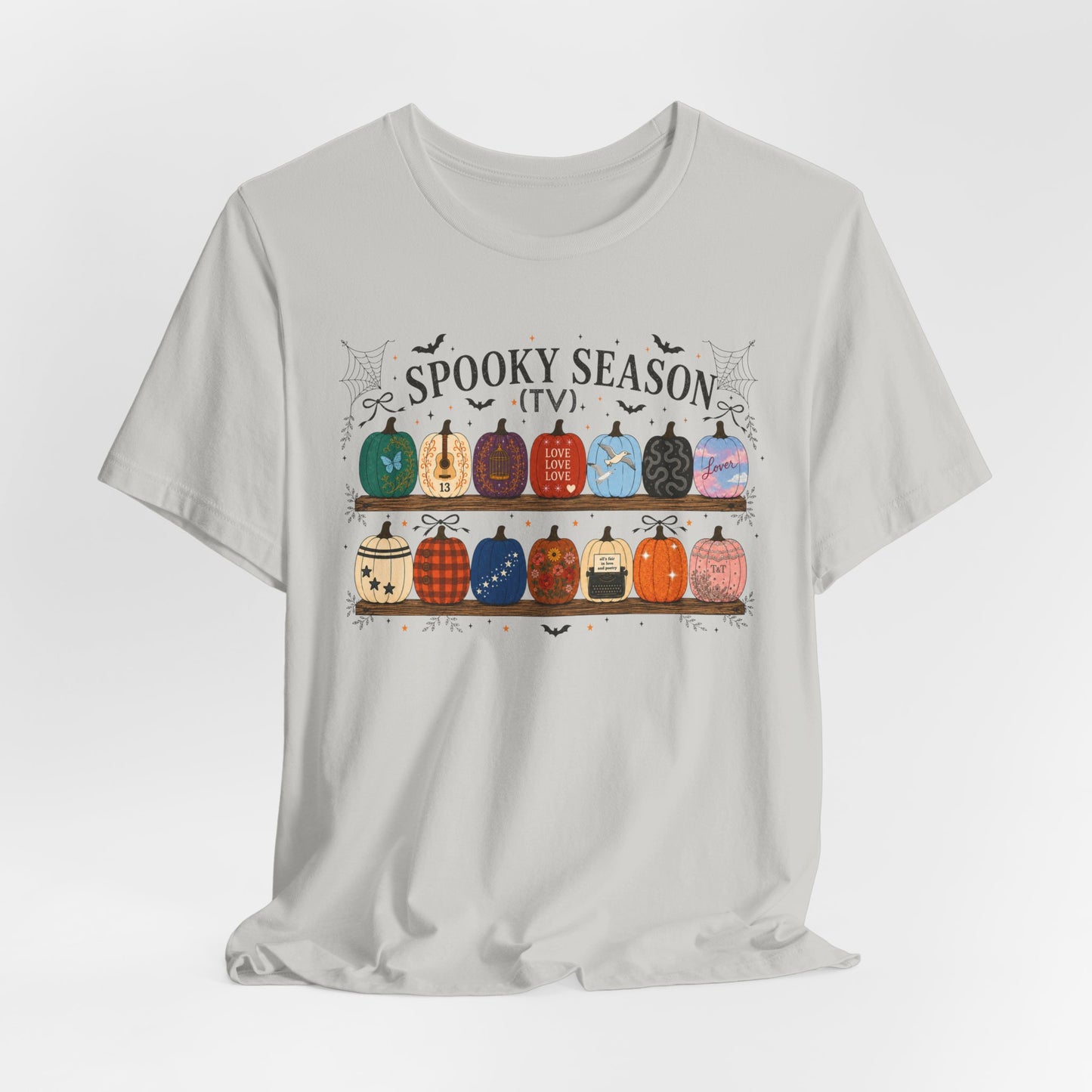 Spooky Season TV Pumpkins Tee – Halloween Pumpkin Shelf Graphic T-Shirt