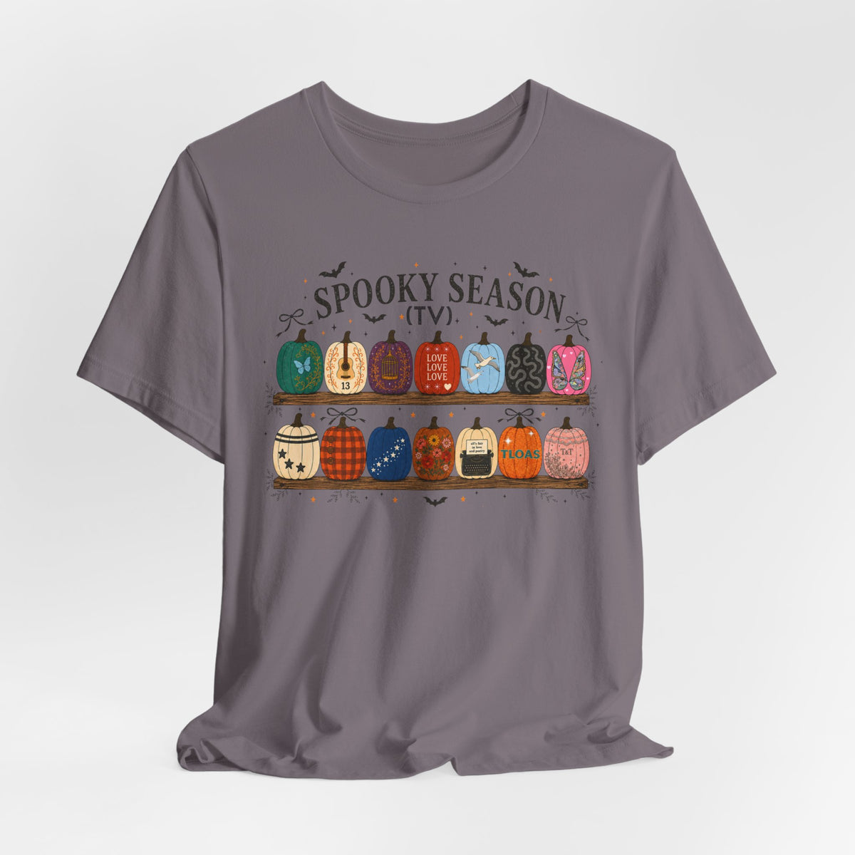 Spooky Season TV Pumpkins Tee – Halloween Pumpkin Shelf Graphic T-Shirt