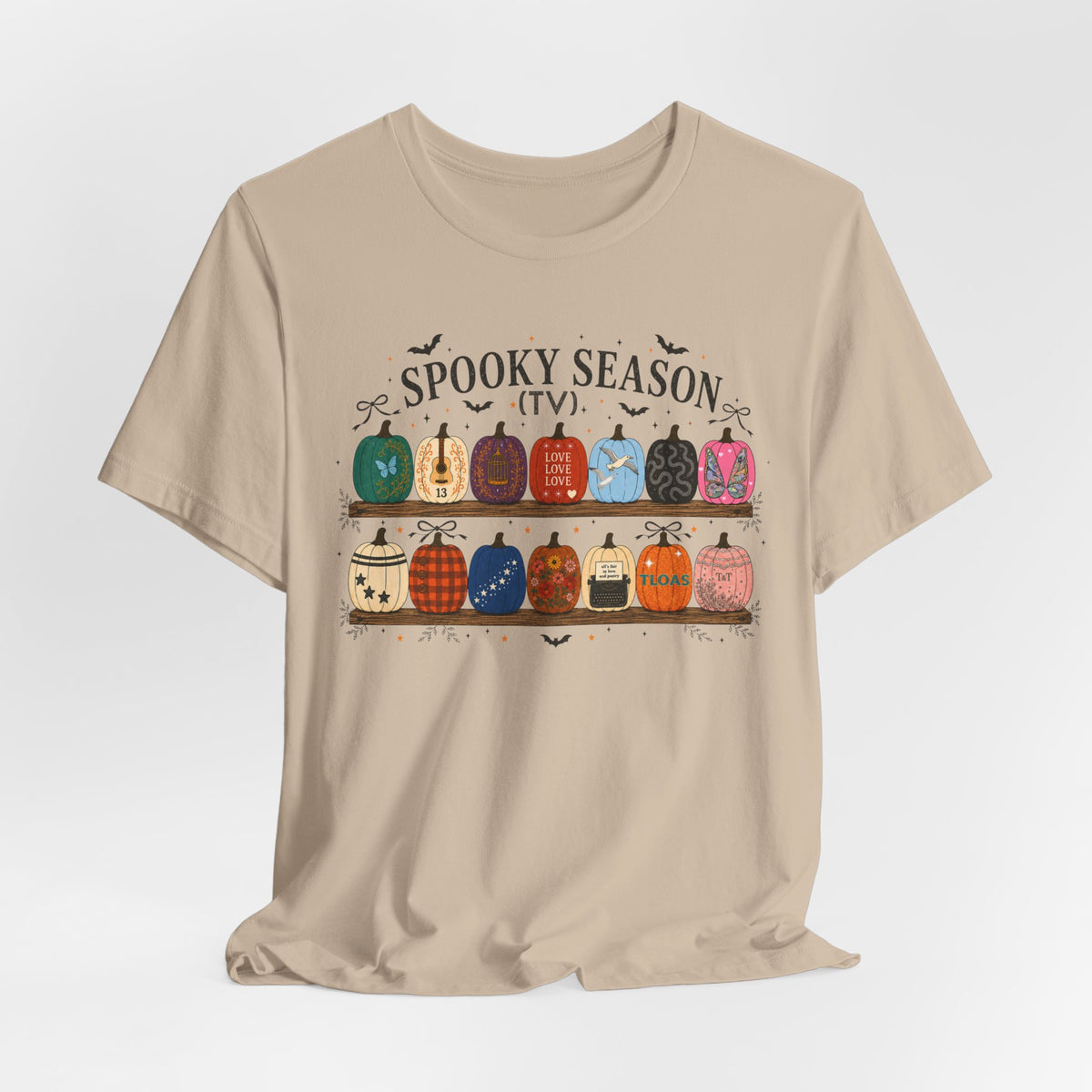 Spooky Season TV Pumpkins Tee – Halloween Pumpkin Shelf Graphic T-Shirt
