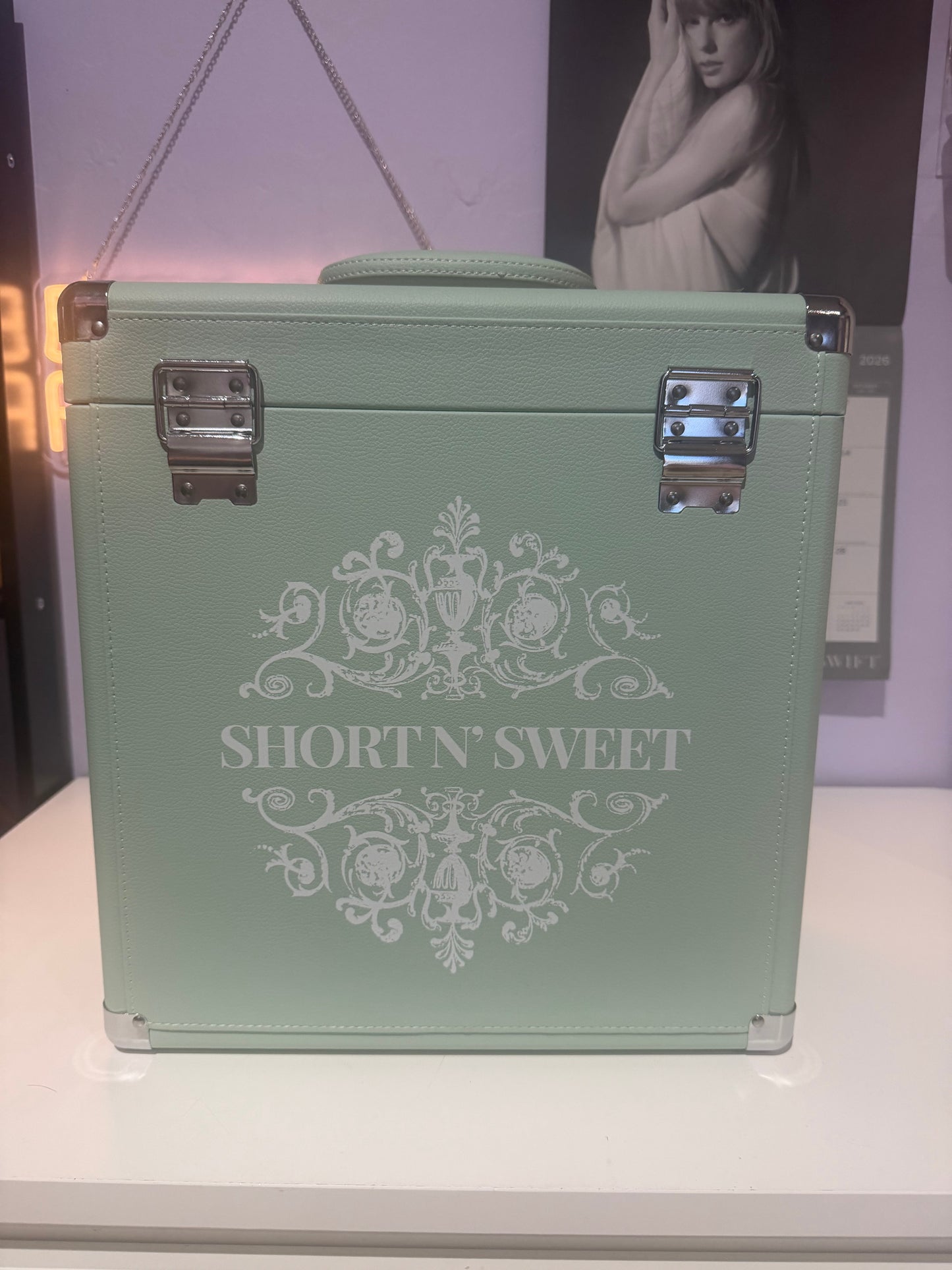 *PREORDER* Carpenter Green Vinyl Storage Case (12")