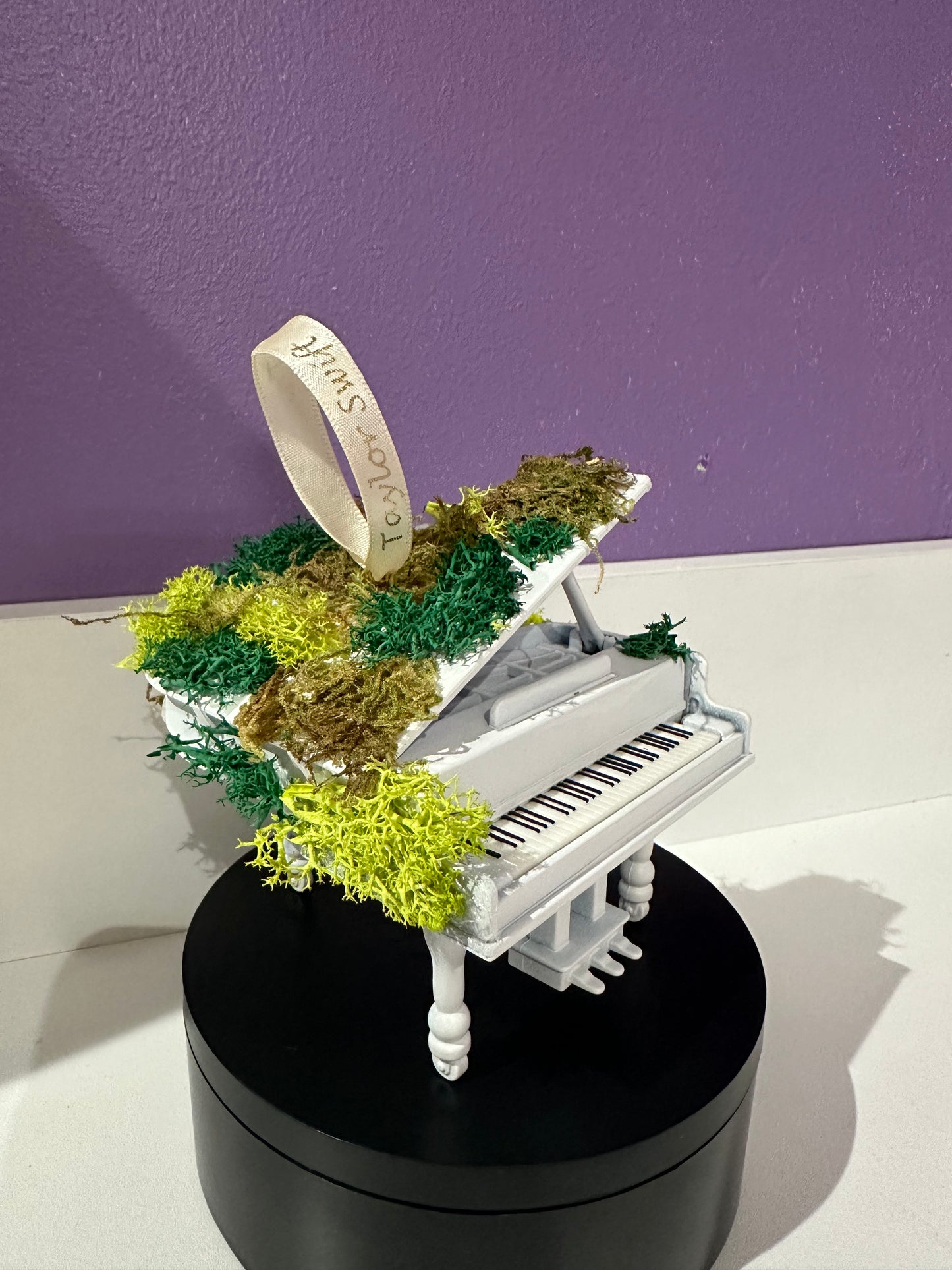 Moss Covered Grand Piano Ornament - Champagne Problems Eras Inspired - Swiftie Piano Christmas Ornament