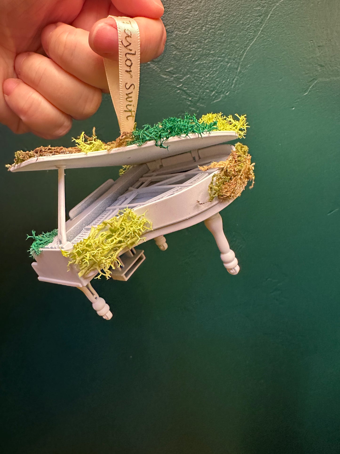 Moss Covered Grand Piano Ornament - Champagne Problems Eras Inspired - Swiftie Piano Christmas Ornament