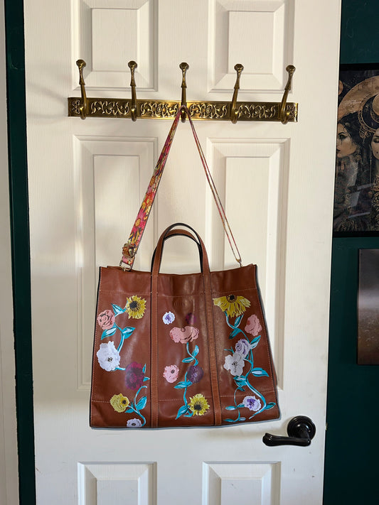Preloved Fossil Tote-Eras Flowers!