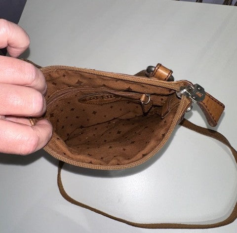 Vintage Fossil Acoustic Set Crossbody Bag with Lock Embellishment