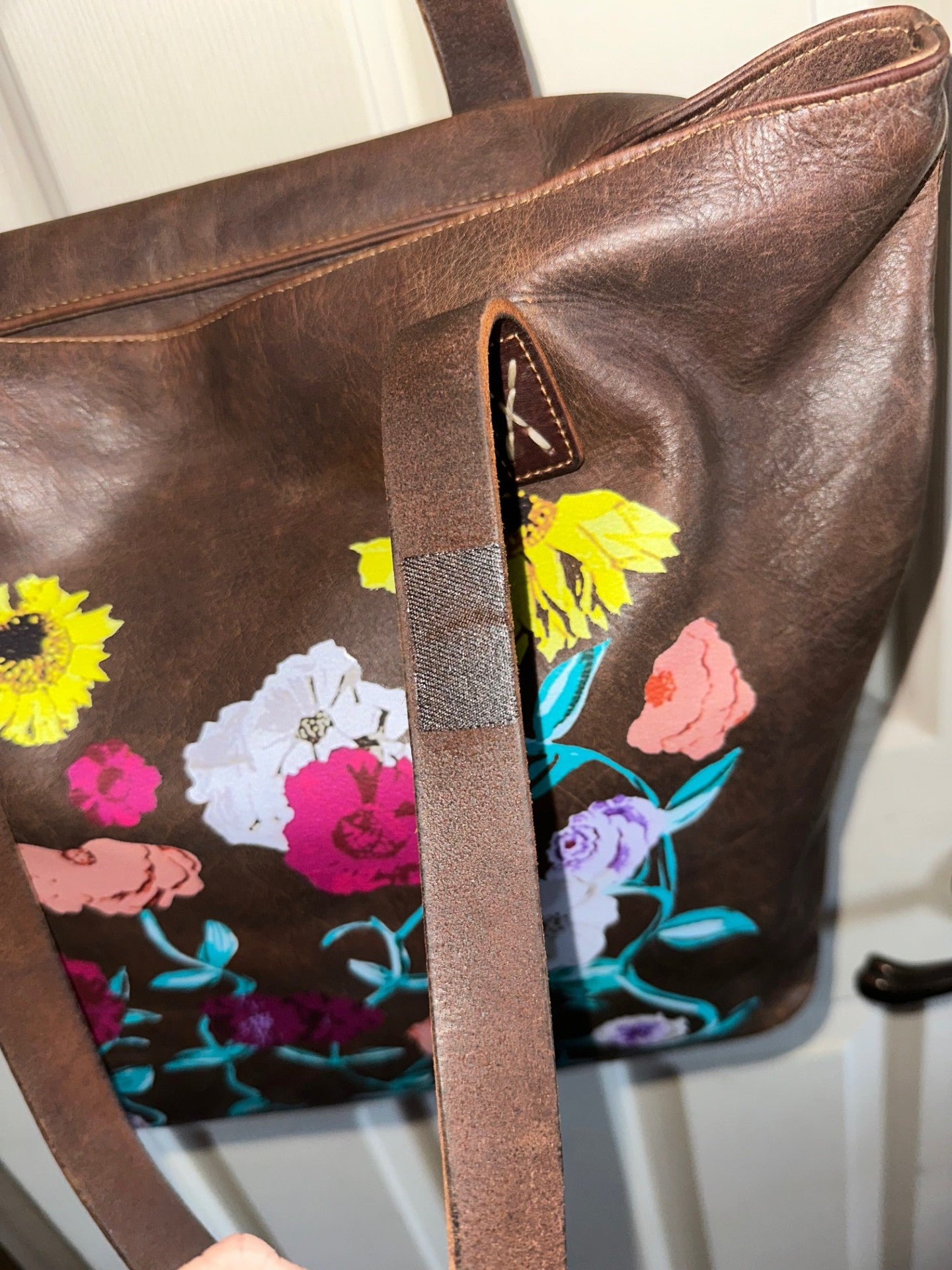 Preloved Vintage Genuine Leather Tote Bag - Swiftied